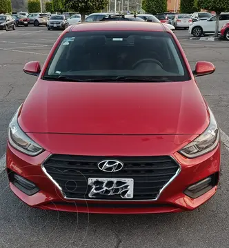 Hyundai Accent HB GL Mid Aut usado (2019) color Marron precio $183,500