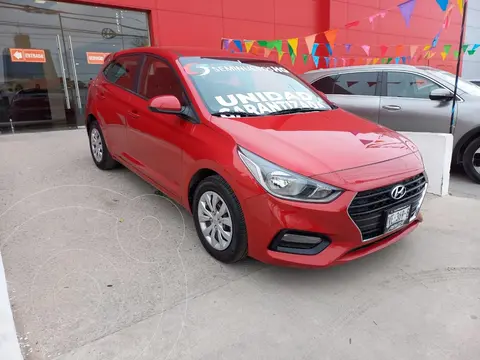 Hyundai Accent GL usado (2022) color Rojo precio $240,000