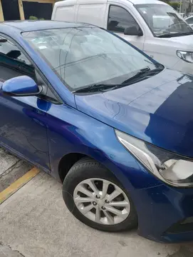 foto Hyundai Accent HB GL usado (2019) color Azul precio $210,000