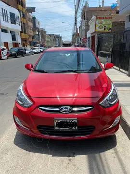 Hyundai Accent 1.4L GL Aut usado (2017) color Rojo precio u$s12,500