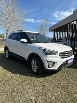 Hyundai Creta GL Connect Aut usado (2017) color Blanco Polar precio u$s17.000