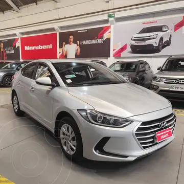 Hyundai Elantra 1.6L Plus usado (2018) color Plata precio $9.990.000