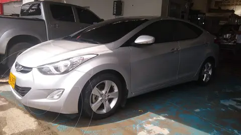 Hyundai Elantra GLS Lujo 1800 cc usado (2014) color Plata precio $48.000.000