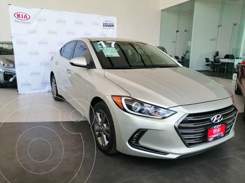 Hyundai Elantra GLS Premium Aut usado (2017) color Dorado precio $234,900