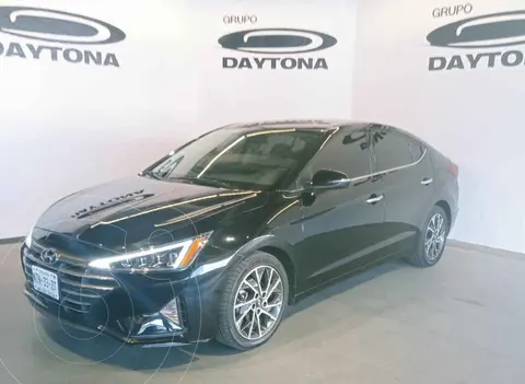 Hyundai Elantra Limited Tech Aut usado (2019) color Negro financiado en mensualidades(enganche $84,750 mensualidades desde $6,144)