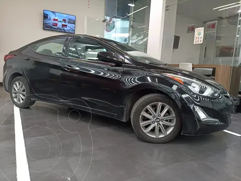 Hyundai Elantra GLS Premium Aut usado (2016) color Negro precio $235,000