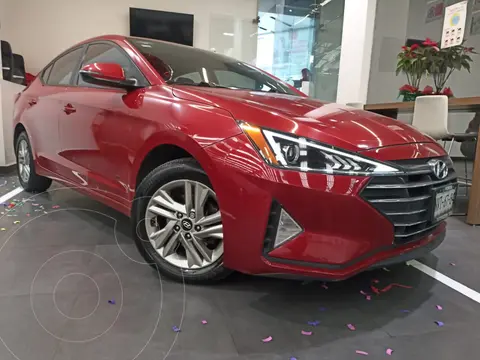 Hyundai Elantra GLS Aut usado (2019) color Rojo precio $272,111