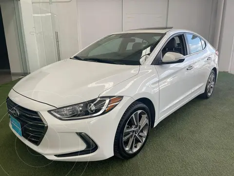 Hyundai Elantra Limited Tech Navi Aut usado (2018) color Blanco financiado en mensualidades(enganche $53,115 mensualidades desde $5,638)