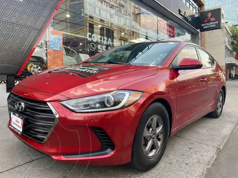 foto Hyundai Elantra GLS usado (2017) color Rojo precio $205,000