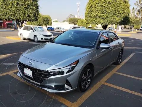 Hyundai Elantra Limited Tech IVT usado (2022) color Plata precio $359,200