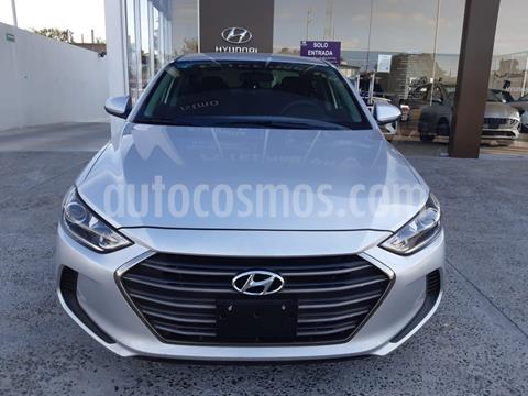 foto Hyundai Elantra GLS Aut usado (2018) color Plata Dorado precio $245,000