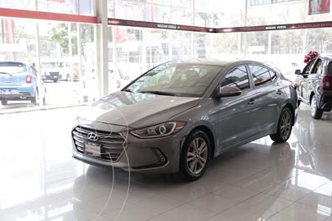 foto Hyundai Elantra GLS Premium usado (2018) color Gris precio $249,900