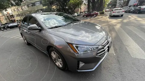 Hyundai Elantra GLS Premium Aut usado (2019) color Gris precio $255,000