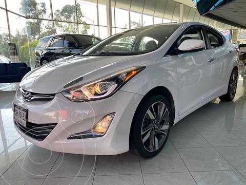 Hyundai Elantra Limited Tech Aut usado (2016) color Blanco precio $205,000