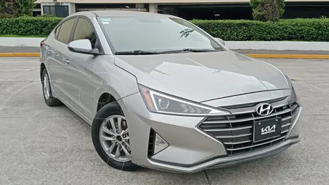 Hyundai Elantra GLS Aut usado (2020) color plateado precio $249,800