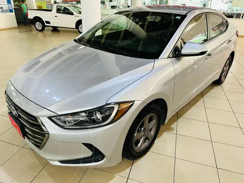 Hyundai Elantra GLS Premium Aut usado (2018) color Plata precio $267,000