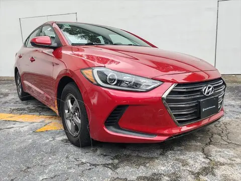 Hyundai Elantra GLS Aut usado (2018) color Rojo precio $200,000