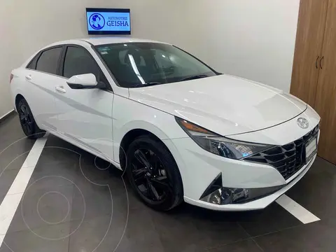 Hyundai Elantra GLS usado (2022) color Blanco precio $350,000