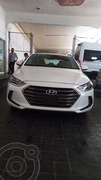 foto Hyundai Elantra GLS Premium usado (2018) color Blanco precio $249,000