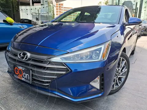 Hyundai Elantra Limited Tech Navi Aut usado (2019) color Azul financiado en mensualidades(enganche $73,302 mensualidades desde $5,605)
