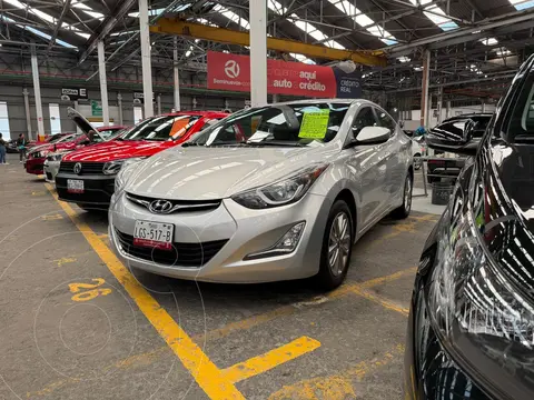 Hyundai Elantra GLS Premium Aut usado (2016) color Blanco financiado en mensualidades(enganche $43,500 mensualidades desde $3,900)