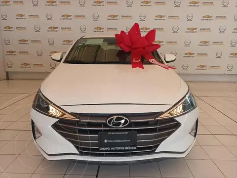 Hyundai Elantra GLS Aut usado (2020) color Blanco precio $305,000