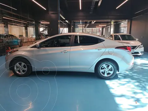 Hyundai Elantra GLS Premium Aut usado (2015) color Plata financiado en mensualidades(enganche $30,000 mensualidades desde $5,400)