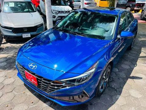 Hyundai Elantra Limited Tech IVT usado (2023) color Azul financiado en mensualidades(enganche $96,481 mensualidades desde $8,570)