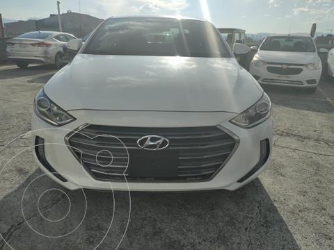 foto Hyundai Elantra GLS Premium usado (2018) color Blanco precio $239,900