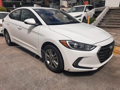 foto Hyundai Elantra GLS Premium usado (2018) color Blanco precio $239,000