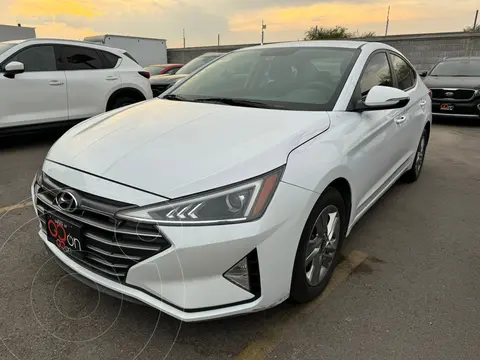 Hyundai Elantra GLS Premium Aut usado (2019) color Blanco financiado en mensualidades(enganche $75,210 mensualidades desde $5,751)