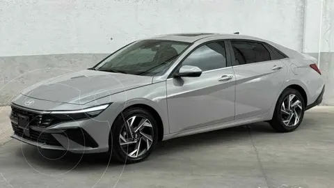 Hyundai Elantra Limited Tech IVT usado (2025) color Gris precio $489,000