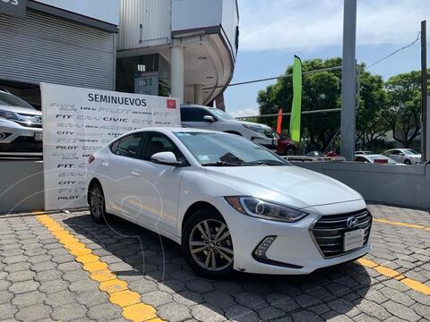 Hyundai Elantra GLS Premium Aut usado (2018) color Blanco precio $274,000