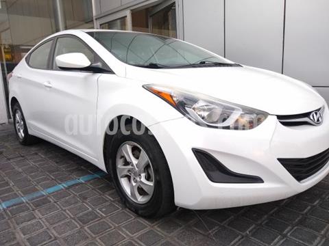 foto Hyundai Elantra 4P GLS L4/1.8 AUT usado (2016) color Blanco precio $165,000