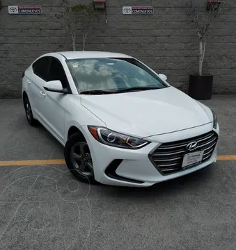 Hyundai Elantra GLS usado (2017) color Blanco precio $259,000