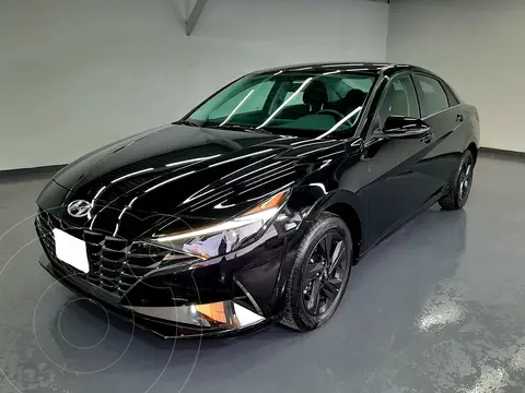 Hyundai Elantra GLS Premium IVT usado (2023) color Negro precio $415,000