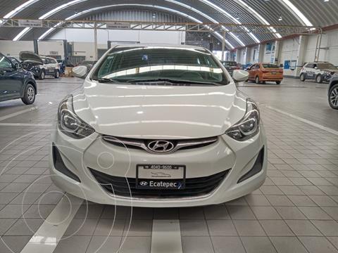 foto Hyundai Elantra GLS Aut usado (2016) color Blanco precio $180,000