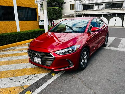 Hyundai Elantra GLS Aut usado (2017) color Rojo precio $249,900