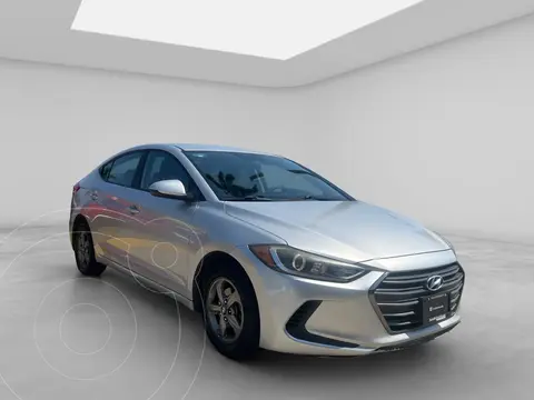 Hyundai Elantra GLS Aut usado (2018) color plateado precio $195,000