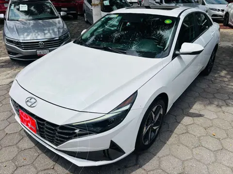 Hyundai Elantra Limited Tech Navi Aut usado (2022) color Blanco precio $336,000