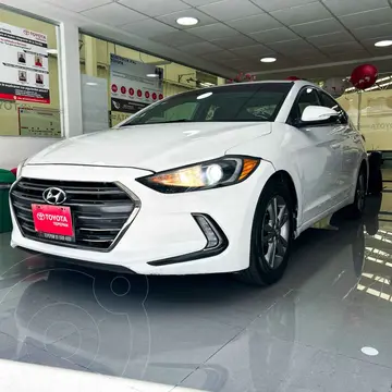 Hyundai Elantra GLS Premium Aut usado (2017) color Blanco precio $280,000