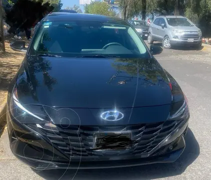 Hyundai Elantra GLS IVT usado (2022) color Negro precio $235,000