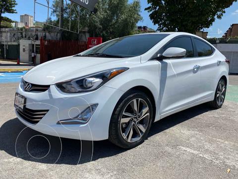 Hyundai Elantra Limited Tech Navi Aut usado (2016) color Blanco precio $217,000