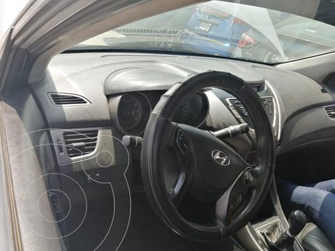 foto Hyundai Elantra  1.6L Full usado (2013) color Plata precio u$s10,500