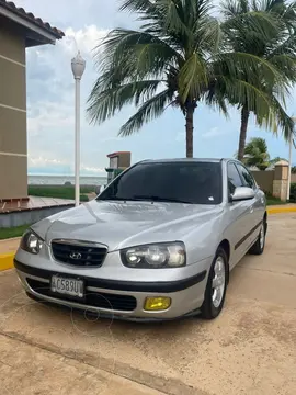 Hyundai Elantra GLS 2.0L usado (2007) color Gris precio u$s10.000