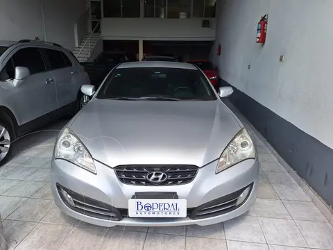 Hyundai Genesis Coupe 2.0 T usado (2011) color Plateado precio u$s11.990