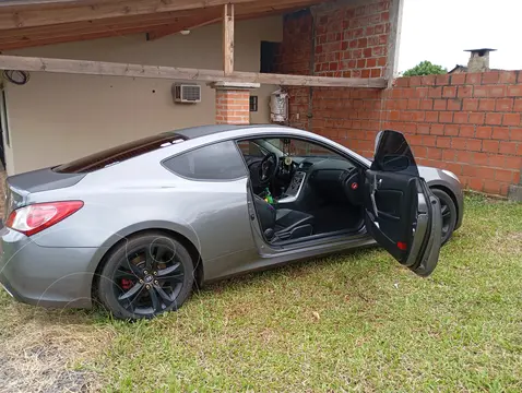 Hyundai Genesis Coupe 3.8L Full Premium usado (2011) color Gris Titanio precio u$s23.000