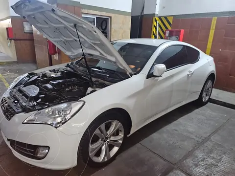 Hyundai Genesis Coupe 2.0 T usado (2010) color Blanco precio u$s18.000