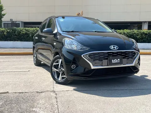 Hyundai Grand i10 Sedan GLS Aut usado (2023) color Negro precio $269,800