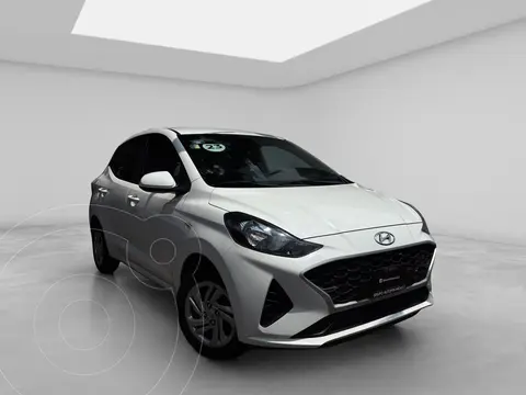 Hyundai Grand i10 Sedan GL MID Aut usado (2023) color Blanco precio $219,000